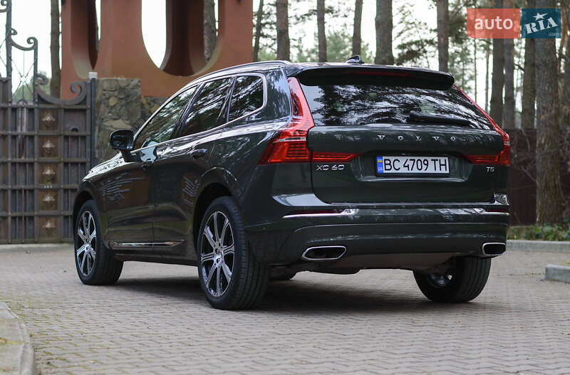 Внедорожник / Кроссовер Volvo XC60 2021 в Львове