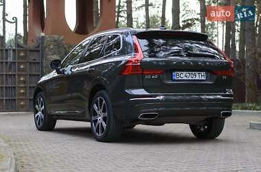Внедорожник / Кроссовер Volvo XC60 2021 в 
