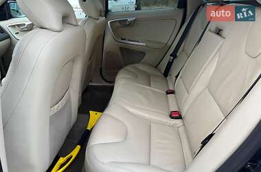 Внедорожник / Кроссовер Volvo XC60 2010 в Львове