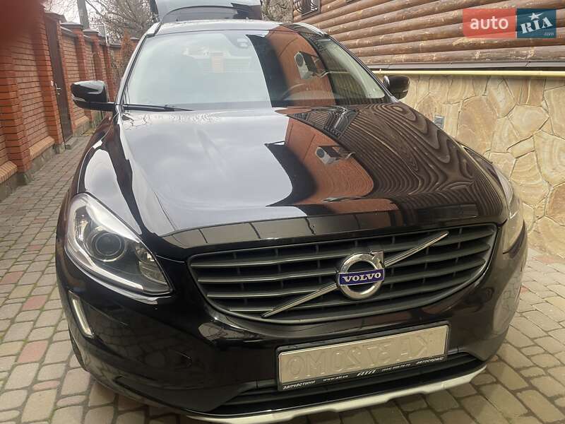 Позашляховик / Кросовер Volvo XC60 2016 в Києві