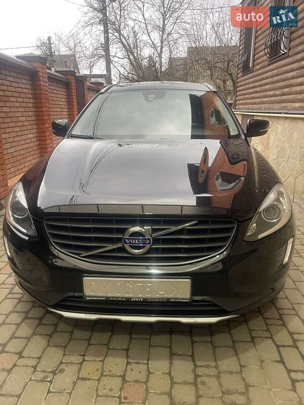 Позашляховик / Кросовер Volvo XC60 2016 в Києві