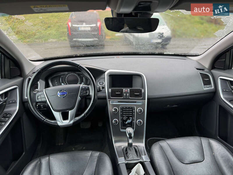 Внедорожник / Кроссовер Volvo XC60 2015 в Харькове