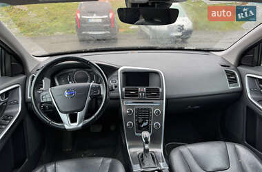 Внедорожник / Кроссовер Volvo XC60 2015 в 