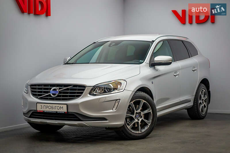 Внедорожник / Кроссовер Volvo XC60 2016 в Киеве