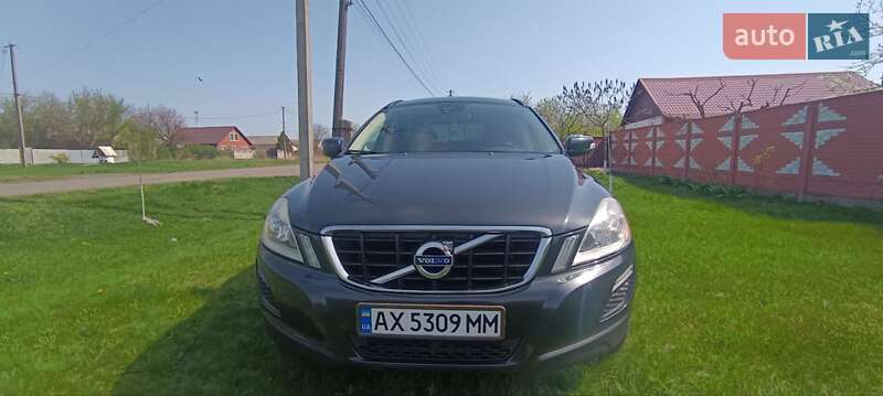 Внедорожник / Кроссовер Volvo XC60 2013 в Краснограде