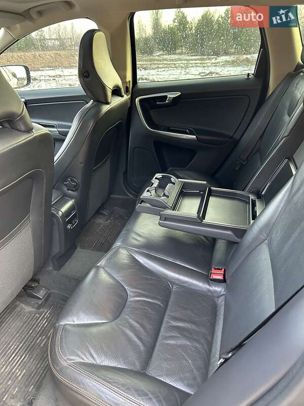 Внедорожник / Кроссовер Volvo XC60 2013 в Заречном фото 10 Внедорожник / Кроссовер Volvo XC60 2013 в Заречном