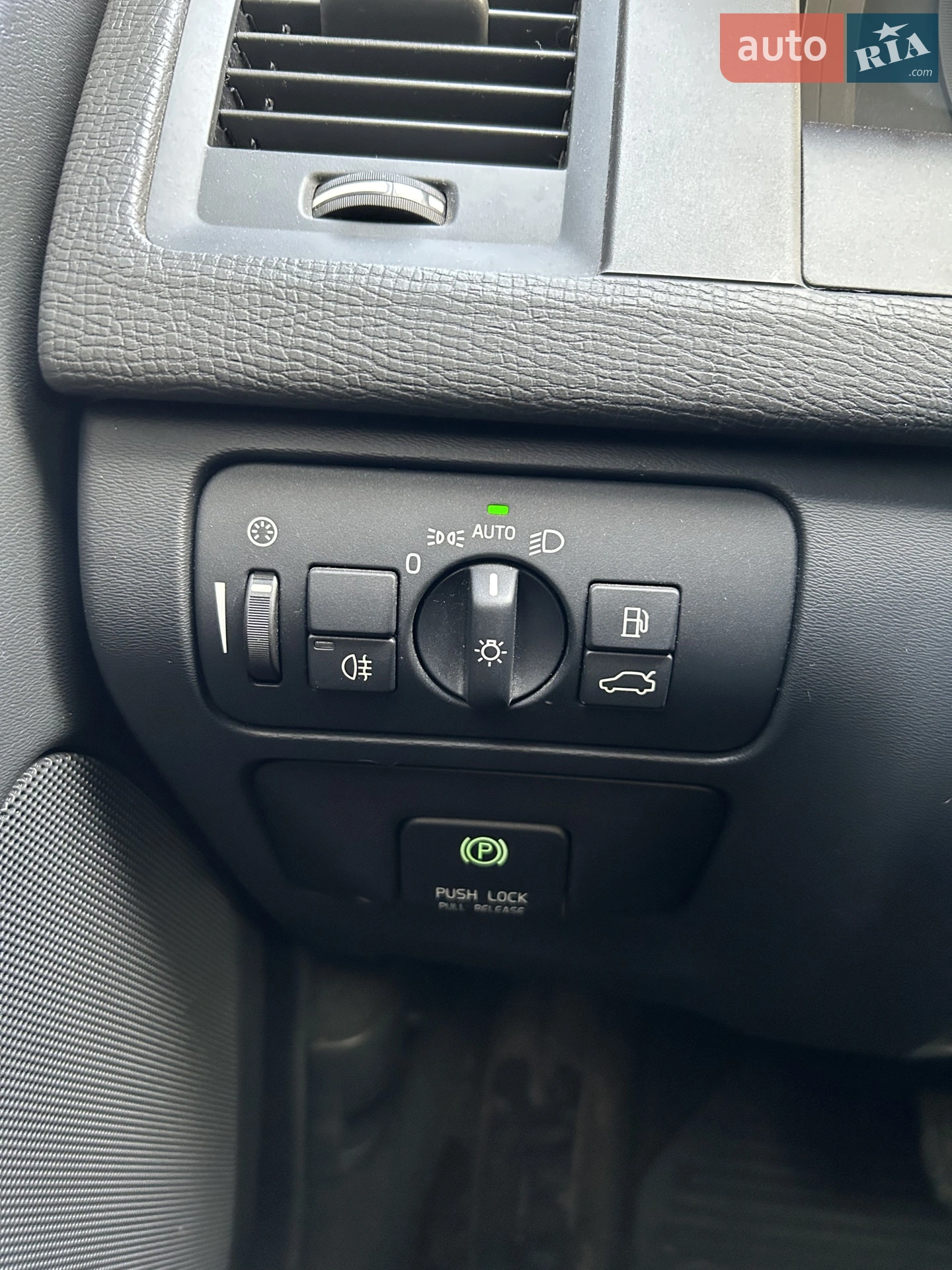Volvo XC60 2013 VIN YV4902DZ5D2453842 фото оголошення 22 з 25