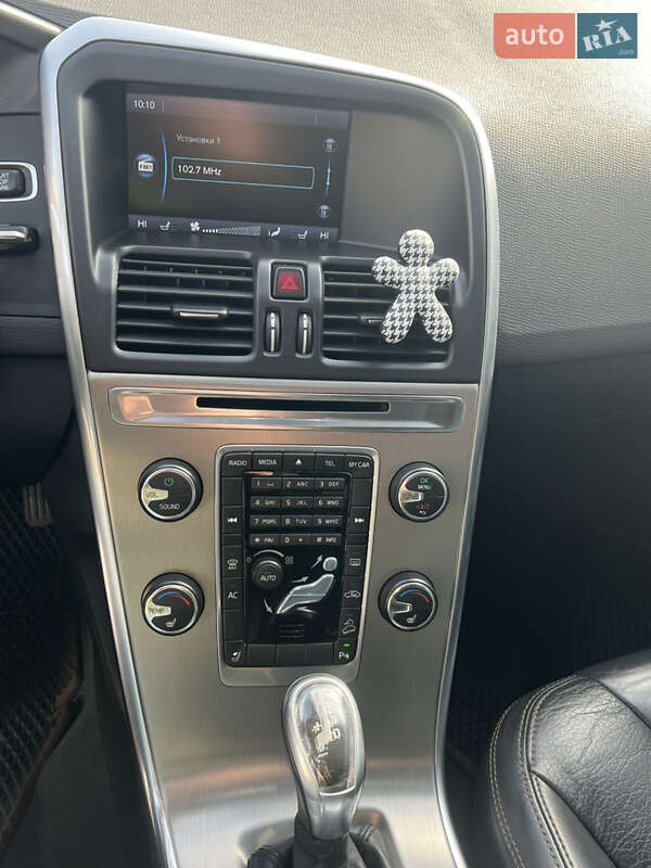 Внедорожник / Кроссовер Volvo XC60 2013 в Житомире