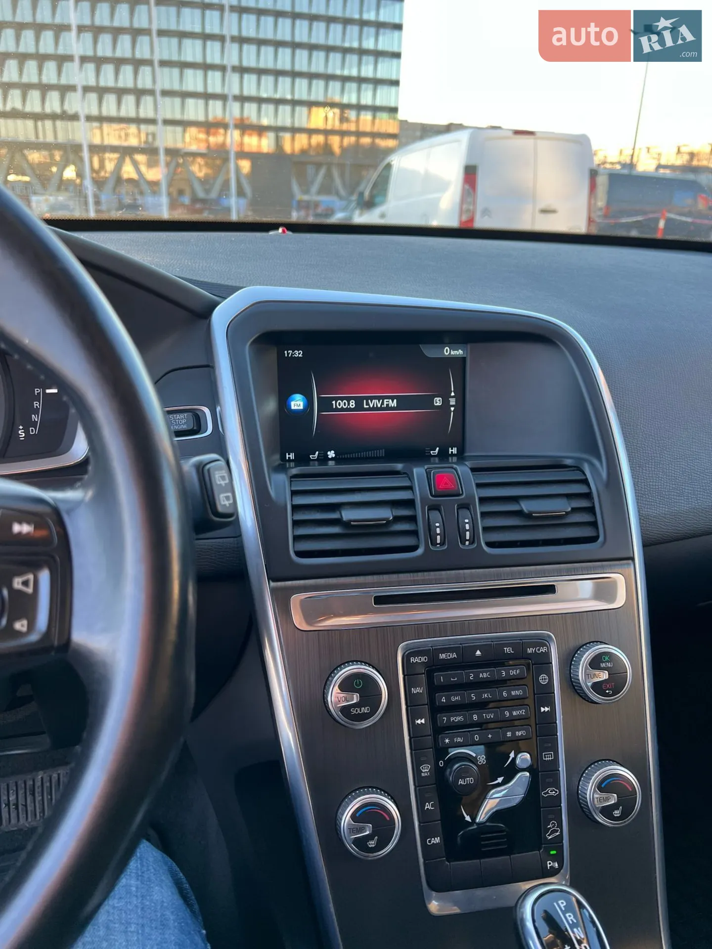 2015 Volvo XC60 - мініатюра 8