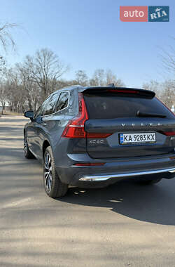 Позашляховик / Кросовер Volvo XC60 2023 в 