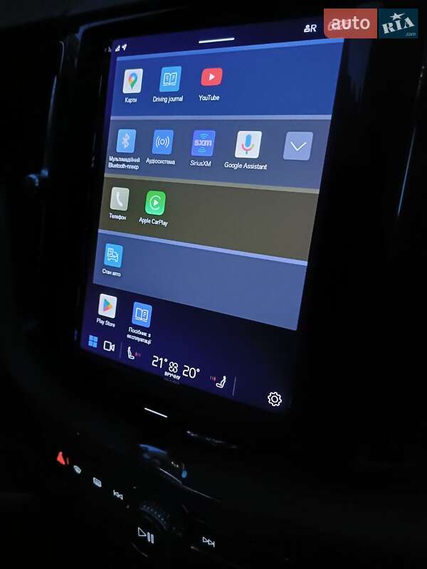 Внедорожник / Кроссовер Volvo XC60 2021 в Киеве