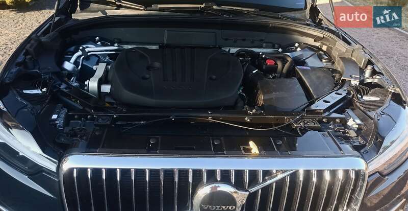 Внедорожник / Кроссовер Volvo XC60 2021 в Киеве