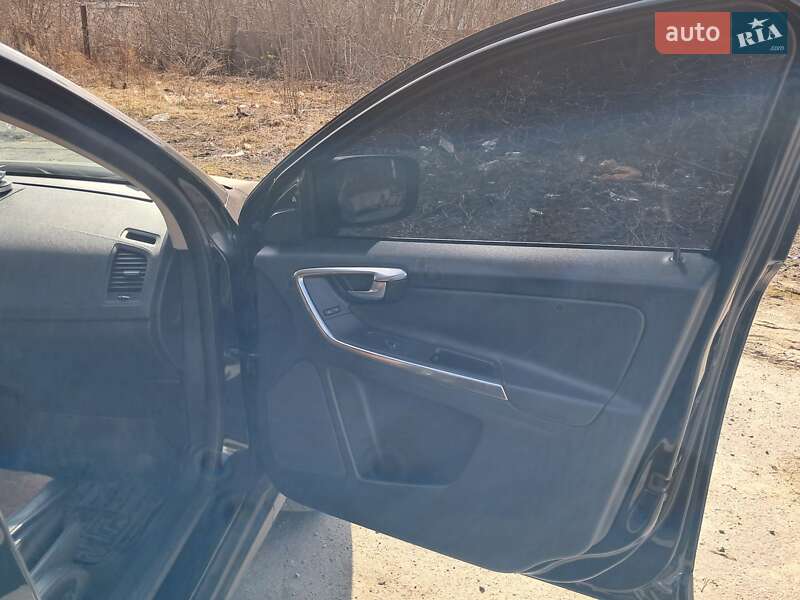 Внедорожник / Кроссовер Volvo XC60 2012 в Хмельницком