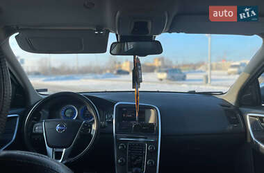 Внедорожник / Кроссовер Volvo XC60 2011 в 