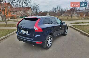 Внедорожник / Кроссовер Volvo XC60 2013 в 