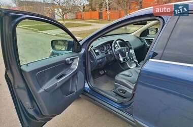 Внедорожник / Кроссовер Volvo XC60 2013 в 