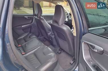 Внедорожник / Кроссовер Volvo XC60 2013 в 