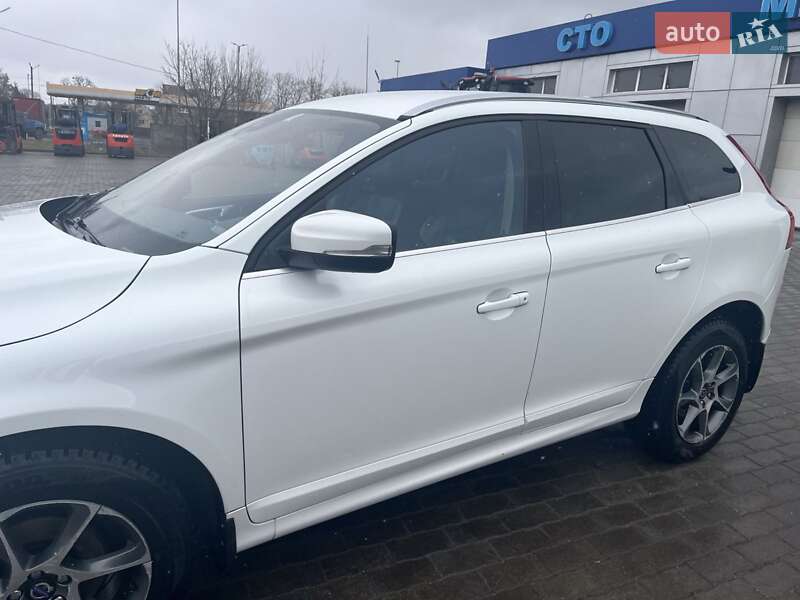 Позашляховик / Кросовер Volvo XC60 2015 в Києві