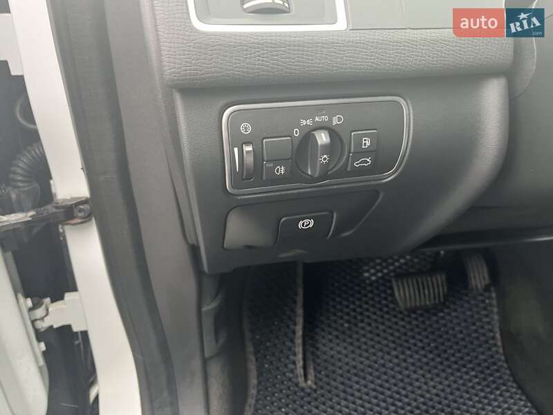Позашляховик / Кросовер Volvo XC60 2015 в Києві