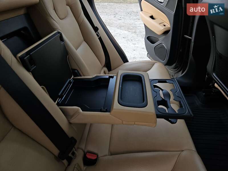 Внедорожник / Кроссовер Volvo XC60 2018 в Бучаче