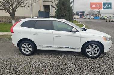 Внедорожник / Кроссовер Volvo XC60 2016 в 