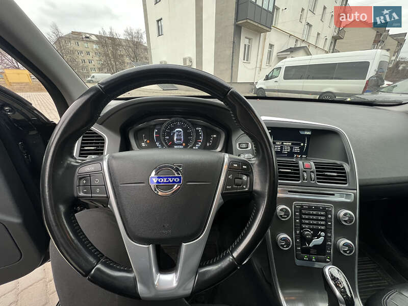 Позашляховик / Кросовер Volvo XC60 2015 в Рівному
