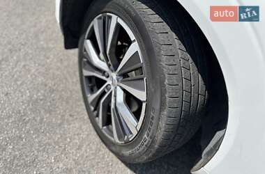 Внедорожник / Кроссовер Volvo XC60 2022 в 