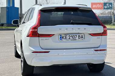 Внедорожник / Кроссовер Volvo XC60 2022 в 