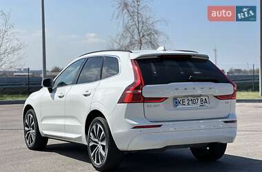 Внедорожник / Кроссовер Volvo XC60 2022 в 