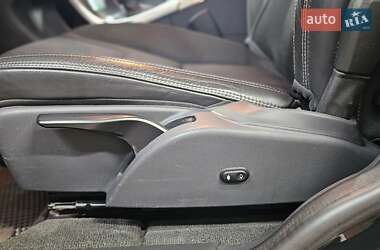 Внедорожник / Кроссовер Volvo XC60 2015 в 