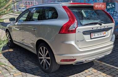 Внедорожник / Кроссовер Volvo XC60 2017 в 