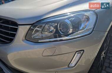 Внедорожник / Кроссовер Volvo XC60 2017 в 