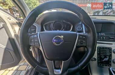 Внедорожник / Кроссовер Volvo XC60 2017 в 
