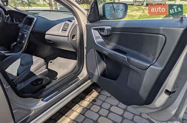 Внедорожник / Кроссовер Volvo XC60 2017 в 