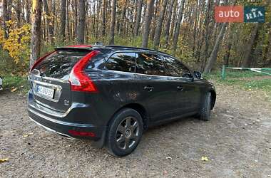 Внедорожник / Кроссовер Volvo XC60 2016 в 