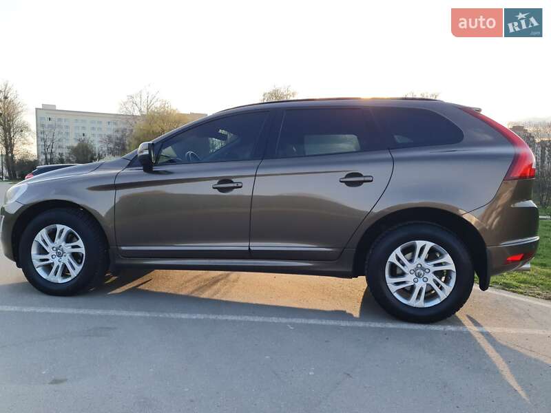 Позашляховик / Кросовер Volvo XC60 2015 в Івано-Франківську