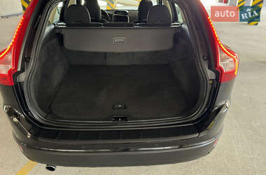 Позашляховик / Кросовер Volvo XC60 2009 в 