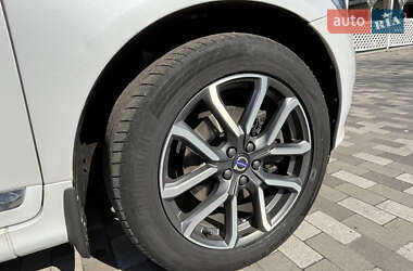 Внедорожник / Кроссовер Volvo XC60 2017 в 
