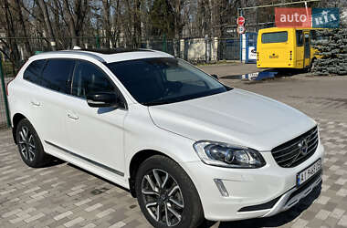 Внедорожник / Кроссовер Volvo XC60 2017 в 