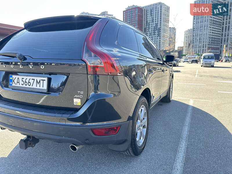 Внедорожник / Кроссовер Volvo XC60 2009 в Киеве