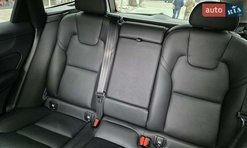 Внедорожник / Кроссовер Volvo XC60 2022 в Умани фото 60 Внедорожник / Кроссовер Volvo XC60 2022 в Умани