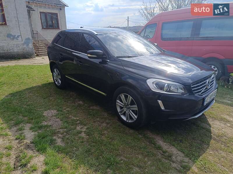 Внедорожник / Кроссовер Volvo XC60 2017 в Днепре