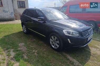 Внедорожник / Кроссовер Volvo XC60 2017 в 