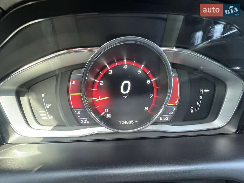 Позашляховик / Кросовер Volvo XC60 2015 в Києві