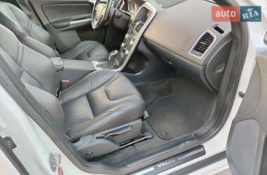 Позашляховик / Кросовер Volvo XC60 2015 в 