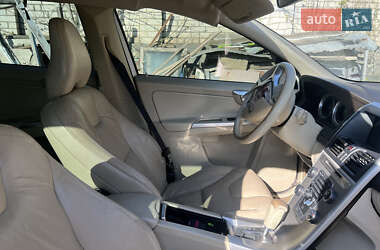 Внедорожник / Кроссовер Volvo XC60 2010 в 