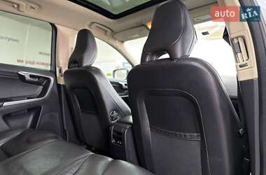 Внедорожник / Кроссовер Volvo XC60 2012 в 