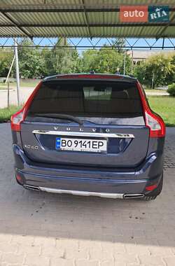 Внедорожник / Кроссовер Volvo XC60 2013 в 