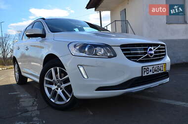 Позашляховик / Кросовер Volvo XC60 2017 в 