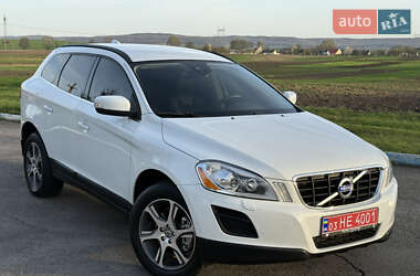 Внедорожник / Кроссовер Volvo XC60 2013 в 